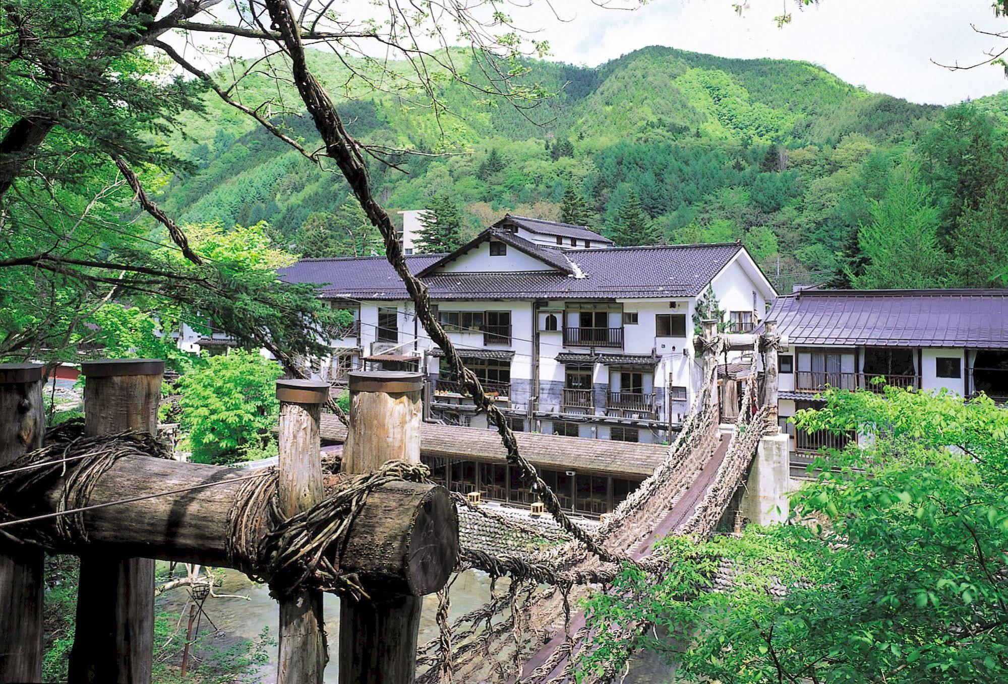 Hotel Honke Bankyu Nikko Exterior foto